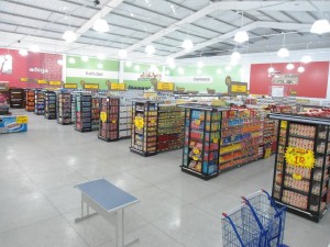 Gôndola central com ponta 3 faces
